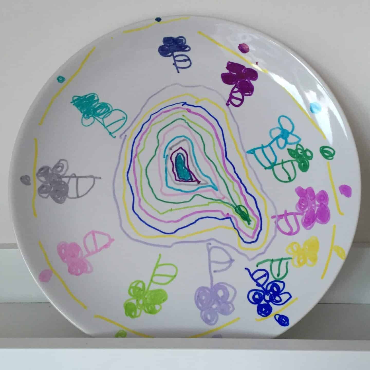 Plate decorated by a pre-schooler