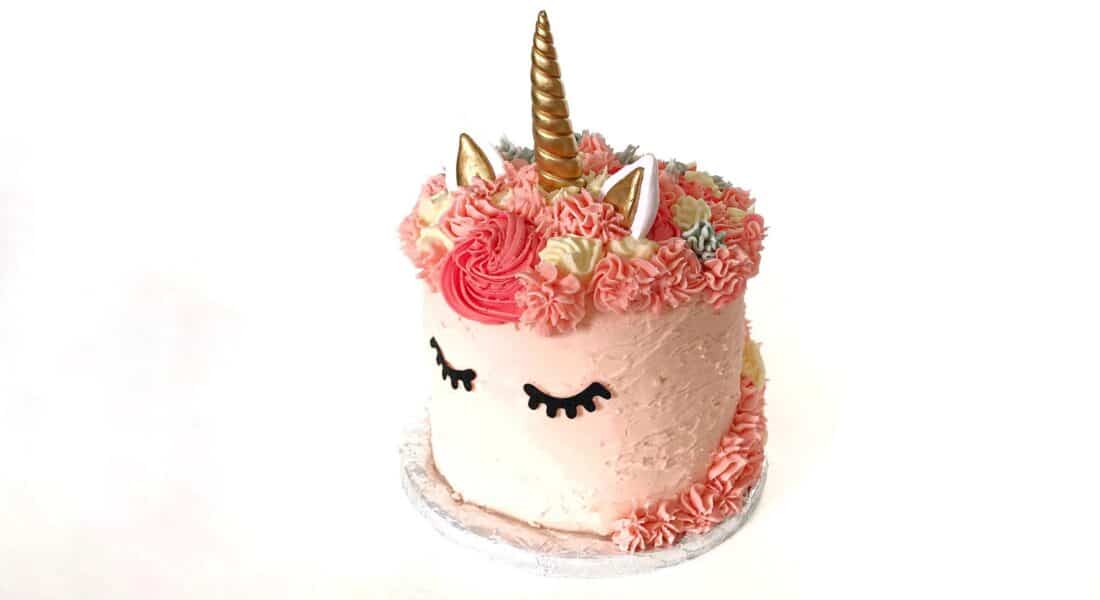 How to make a Rainbow Unicorn Cake