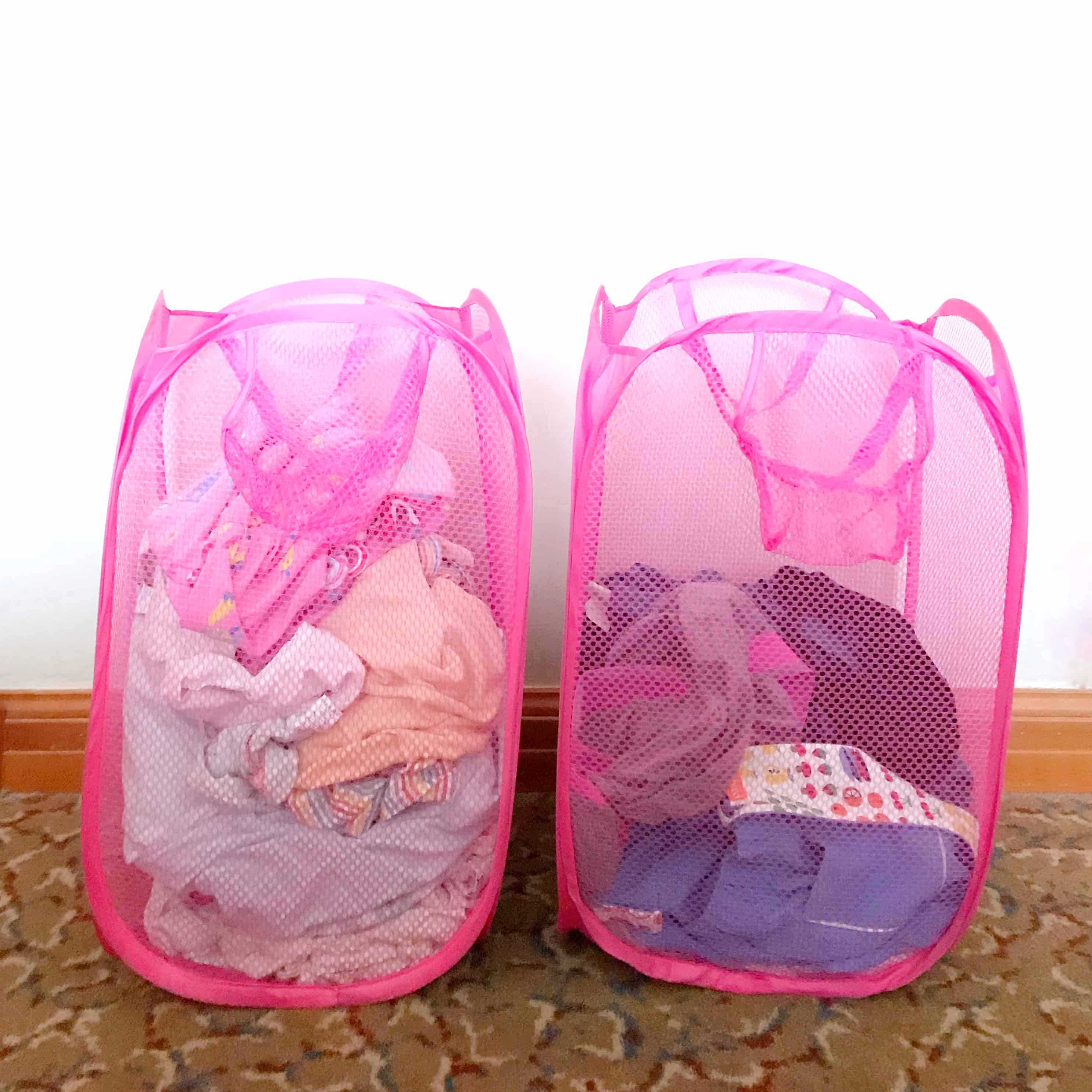 Pop up laundry bags
