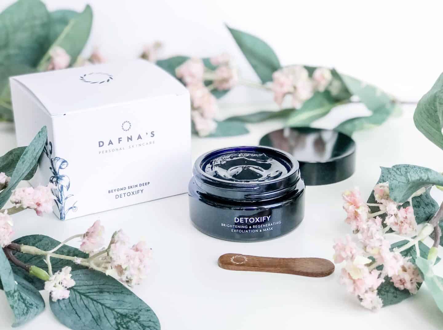 DAFNAS Personal Skincare Beyond Skin Deep Detoxify Brightening and Regenerating Exfoliation & Mask
