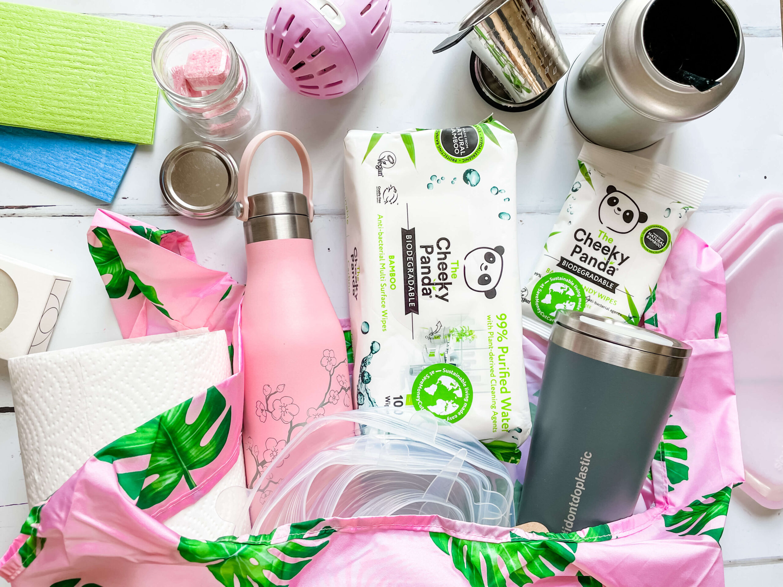 What to pack for a more eco friendly holiday